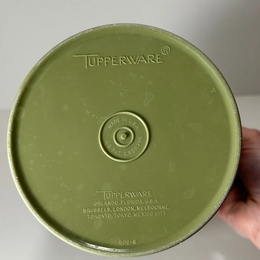 Vintage Tupperware Avocado Green Servalier Canister 809-6 Sunburst Lid 810-8